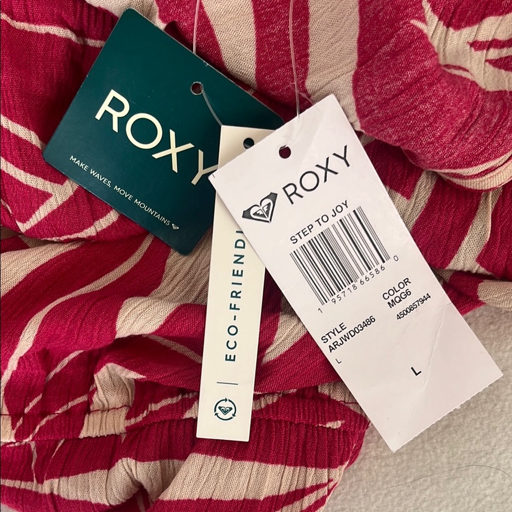 NWT Roxy Palm Print Maxi Halter Dress - Size L 🌴 Flowy & Lightweight - Picture 11 of 13